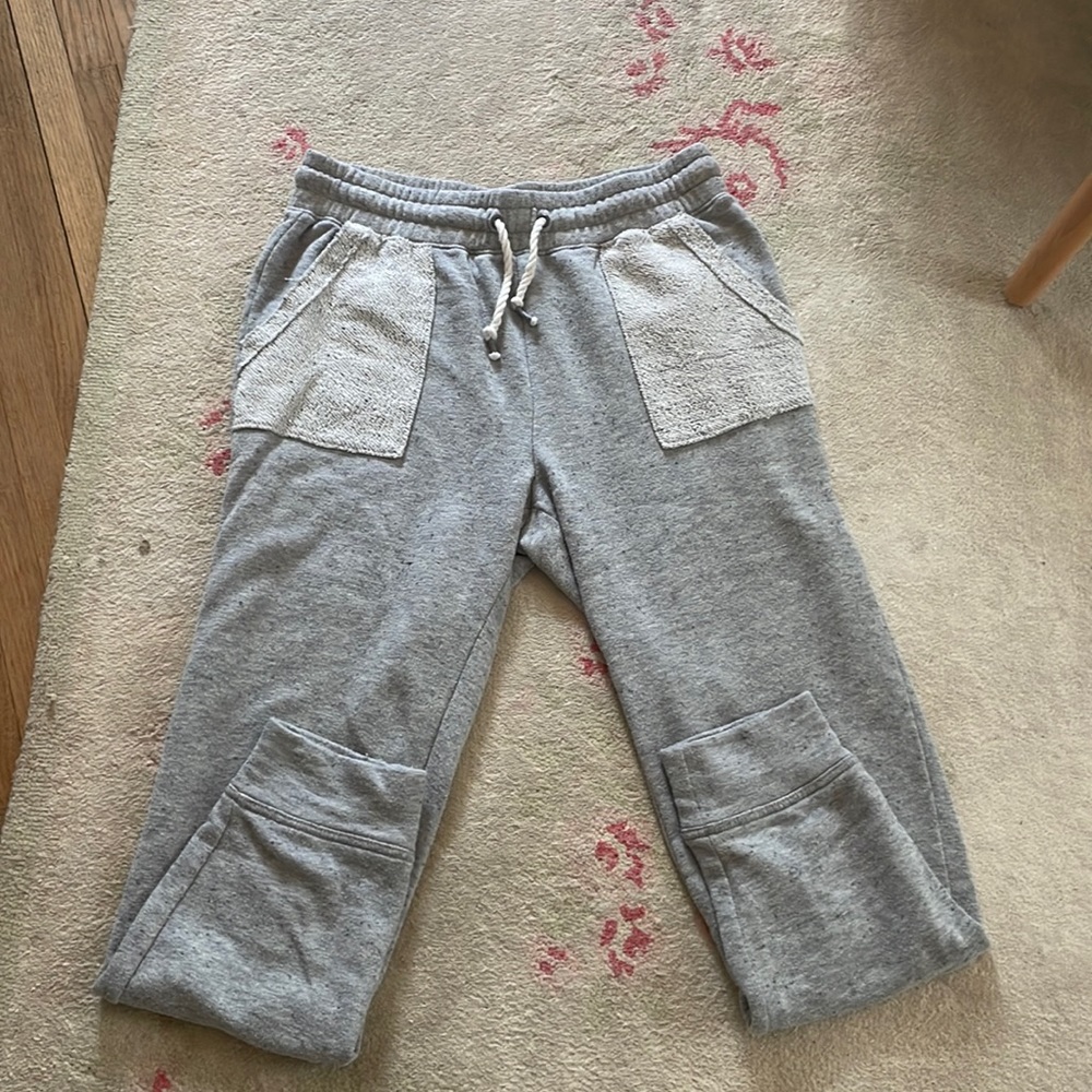 Splendid grey joggers in size medium